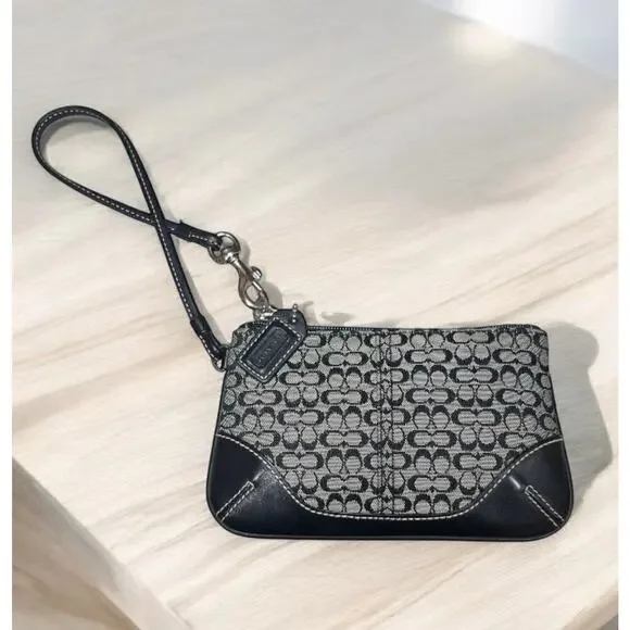 Y2K Coach Bundle of Two Soho Mini Signature Wristlets/Wallets - Picture 4 of 8